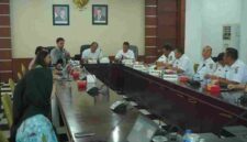 Pemerintah Kabupaten Asahan mengikuti exit meeting bimbingan teknis (bimtek) program kabupaten/kota percontohan antikorupsi bersama Komisi Pemberantasan Korupsi (KPK), yang digelar di Aula Mawar Kantor Bupati Asahan, Rabu (6 Juni 2026).