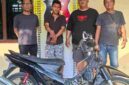 pelaku berinisial JP (35) saat diamankan polisi bersama barang bukti.