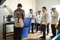Wakil Presiden Gibran Rakabuming Raka meninjau KNMP Desa Margasari di Kecamatan Labuhan Maringgai, Kabupaten Lampung Timur, Jumat (8/5/2026),