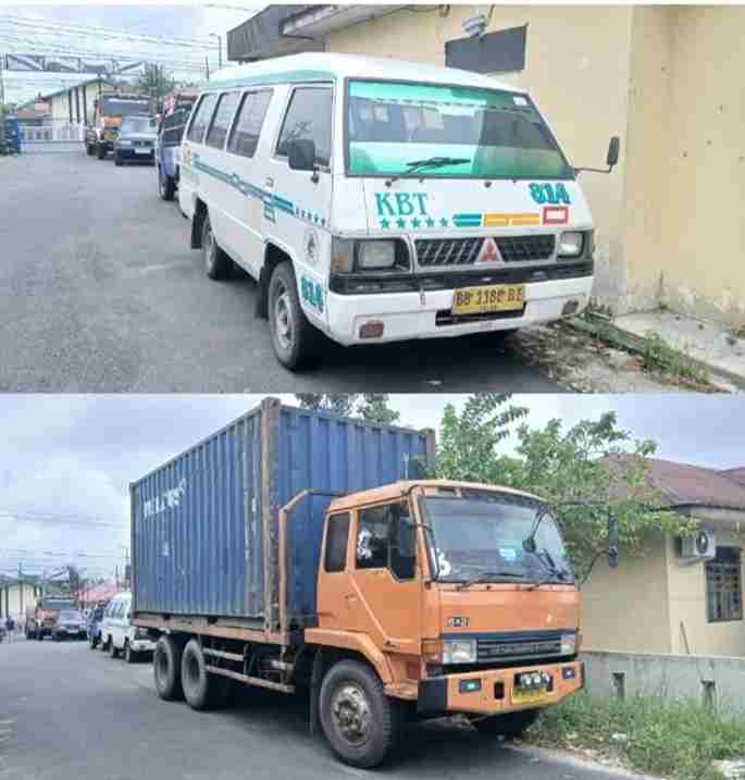 Dua unit kendaraan yang diamankan Polres Pematangsiantar. 