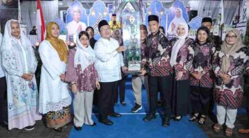 Wali Kota Pematangsiantar Wesly Silalahi menutup MTQN ke-58. Kecamatan Siantar Martoba keluar sebagai juara umum.