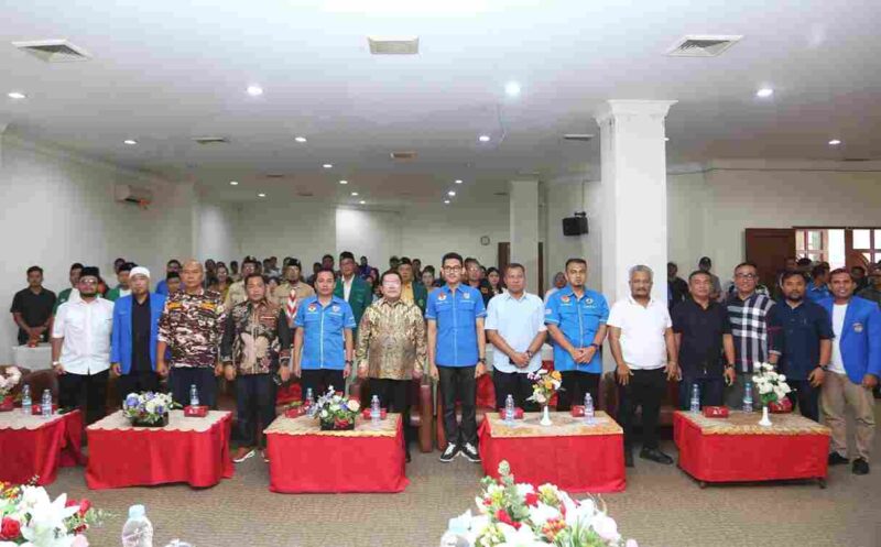 Wesly Silalahi menghadiri Musda XIV KNPI Pematangsiantar dan mengajak pemuda memperkuat kolaborasi serta persatuan organisasi.