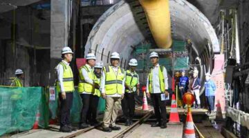 Wapres Gibran Rakabuming meninjau progres MRT Jakarta Fase 2A yang telah mencapai 59 %.