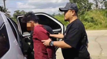 Polda Sumut menangkap dua terduga pelaku begal angkot Morina 81 yang viral di Medsos usai diburu hingga Kabupaten Tebo, Jambi.