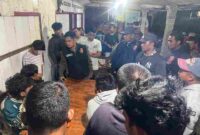 Personel gabungan Polres Karo dan Polsek Munte membubarkan tawuran antar pemuda di Desa Kineppen, Kabupaten Karo, Jumat dini hari.