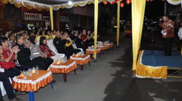 Wali Kota Pematangsiantar Wesly Silalahi membuka ritual Pradaksina Waisak 2570 BE.