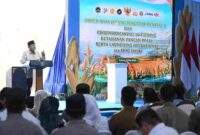 Presiden Prabowo saat menghadiri groundbreaking pembangunan 10 Gudang Ketahanan Pangan Polri serta peluncuran operasional 166 Satuan Pelayanan Pemenuhan Gizi (SPPG) Polri Tahun 2026 di Kabupaten Tuban, Jawa Timur, Sabtu, 16 Mei 2026.