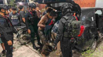 Personel Brimob Polda Sumut menggagalkan dugaan percobaan pencurian besi saat patroli dini hari di Medan.