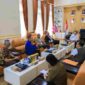 Wali Kota Wesly Silalahi bersama Rektor Universitas Advent Surya Nusantara melaksanakan penandatanganan perjanjian kerja sama (MoU) Tri Dharma Perguruan Tinggi.