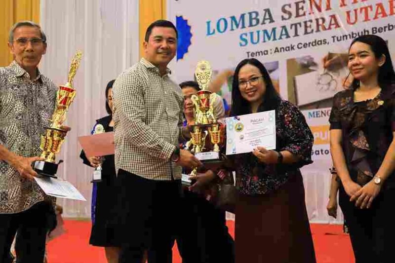 Sekretaris TP PKK Ny. Rasta Eliya Ginting, menghadiri kegiatan Lomba PAUD dan SD Kelas 1-3 Tingkat Provinsi Sumatera Utara yang digelar Majelis Pendidikan Kristen Wilayah (MPKW) Sumut-Aceh di Gedung Serbaguna Pekan Raya Sumatera Utara (GSG PRSU), Jalan Jenderal Gatot Subroto, Kecamatan Medan Helvetia, Kota Medan, Kamis (28/05/2026).