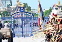 Presiden Republik Indonesia Prabowo Subianto menghadiri upacara kenegaraan dalam rangka kunjungan resmi kenegaraan di Les Invalides, Paris, Republik Prancis pada Kamis, 28 Mei 2026. 
