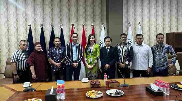 KNPI DKI Jakarta dan PERADI Profesional menjajaki kerja sama pendidikan hukum dan penguatan kapasitas pemuda melalui program edukatif.
