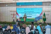 Wali Kota Medan Rico Tri Putra Bayu Waas saat membuka High Level Meeting (HLM) Tim Pengendalian Inflasi Daerah (TPID) tentang Kemitraan Satuan Pelayanan Pemenuhan Gizi (SPPG) dan Pelaku Usaha Potensial di Kota Medan yang berlangsung di Gedung PKK Kota Medan, Jumat, 29 Mei 2026.
