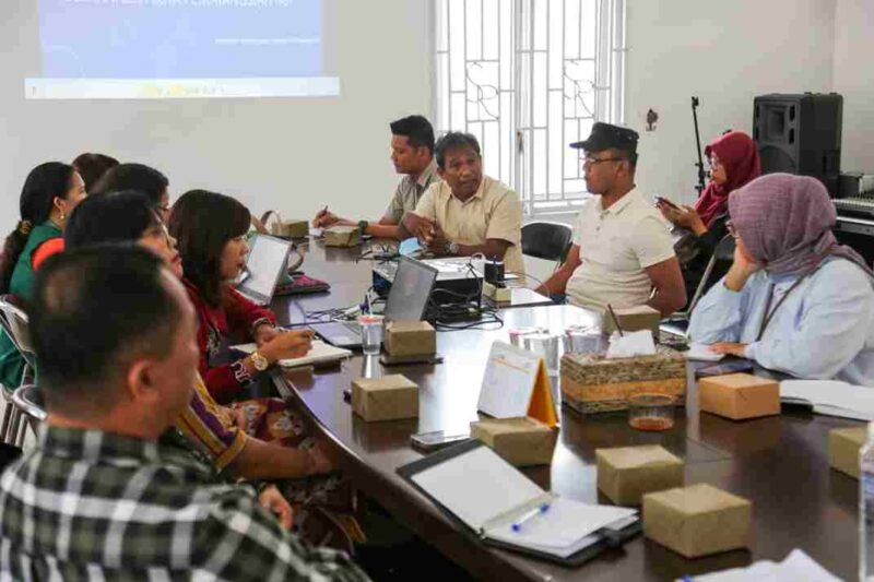 Dekranasda Pematangsiantar mematangkan UMKM Siantar Expo 2026 untuk mendorong promosi produk lokal dan penguatan UMKM daerah.