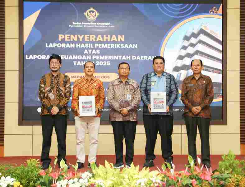 Kabupaten Samosir kembali meraih opini WTP atas LKPD 2025.