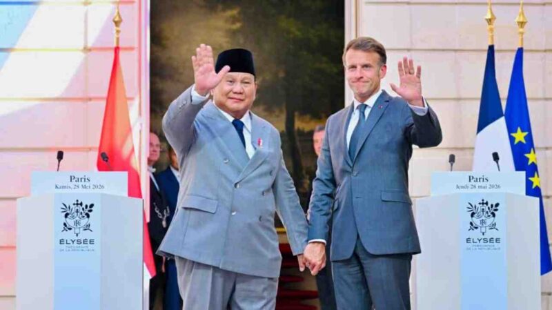 Presiden Republik Indonesia Prabowo Subianto melaksanakan pernyataan pers bersama Presiden Republik Prancis Emmanuel Macron dalam rangkaian kunjungan kenegaraan di Istana Élysée, pada Kamis, 28 Mei 2026.