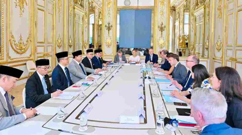 Presiden Republik Indonesia Prabowo Subianto melakukan pertemuan bilateral dengan Presiden Republik Prancis Emmanuel Macron di Istana Élysée, Paris, pada Kamis, 28 Mei 2026.