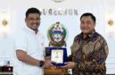 Gubernur Sumatera Utara (Sumut)  Muhammad Bobby Afif Nasution menerima kunjungan Kepala Badan Narkotika (BNN) Provinsi Sumut Brigjen Pol Tatar Nugroho beserta jajaran di ruang kerja Gubernur, lantai 10 Kantor Gubernur Sumut, Jalan Diponegoro nomor 30, Medan, baru-baru ini.