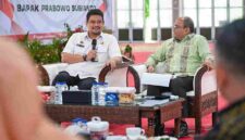 Gubernur Sumut Bobby Nasution menerima audiensi Walikota Padangsidimpuan Letnan Dalimunthe di Aula Tengku Rizal Nurdin, Rumah Dinas Gubernur Sumut, Jalan Sudirman No. 41, Medan, Selasa (23/6/2026). 