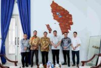 Gubernur Sumatera Utara (Sumut) Muhammad Bobby Afif Nasution saat audiensi dengan Direksi PT Danareksa dan PT KIM di Rumah Dinas Gubernur Sumut, Jalan Sudirman Nomor 41, Medan, Senin (29/6/2026). 