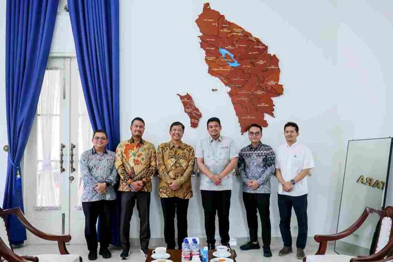 Gubernur Sumatera Utara (Sumut) Muhammad Bobby Afif Nasution saat audiensi dengan Direksi PT Danareksa dan PT KIM di Rumah Dinas Gubernur Sumut, Jalan Sudirman Nomor 41, Medan, Senin (29/6/2026). 