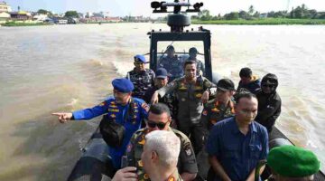 Pemerintah Provinsi (Pemprov) Sumatera Utara (Sumut) dan Pemerintah Kota (Pemkot) Tanjungbalai menunjukkan komitmen kolaborasi yang solid dalam memberantas peredaran gelap narkotika. Sinergitas ini diwujudkan melalui pelaksanaan Patroli Laut Gabungan yang menyisir area Selat Malaka di Kota Tanjungbalai dan Kabupaten Asahan, Sabtu (6/6/2026).