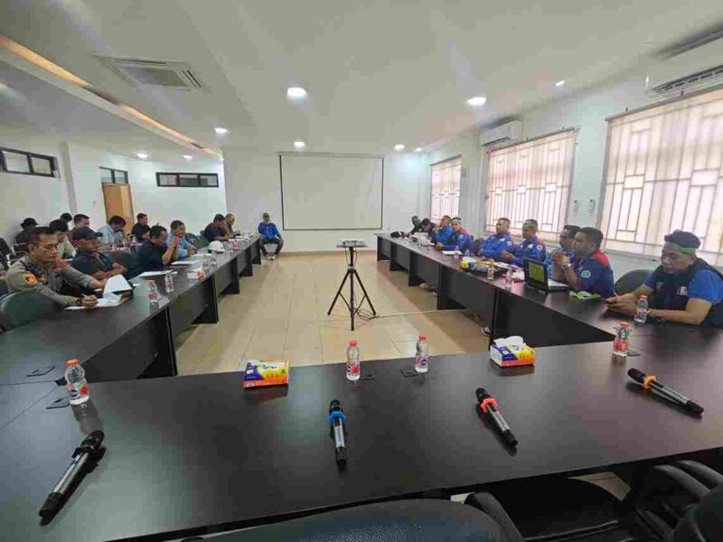 Forum dialog sengketa PHK PT Alliance di KEK Sei Mangkei.