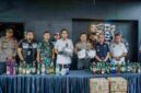 Wali Kota Medan Rico Waas mengikuti penyegelan sementara tempat hiburan malam Phantom KTV di Jalan H. Adam Malik, Medan, Rabu (3/6/2026).
