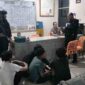 personel Brimob mengamankan empat orang beserta dua bilah senjata tajam jenis kelewang. 