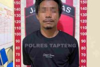 Polres Tapteng menangkap pria asal Madina yang diduga merampas ponsel dan membawa paksa seorang perempuan ke penginapan di Pandan.