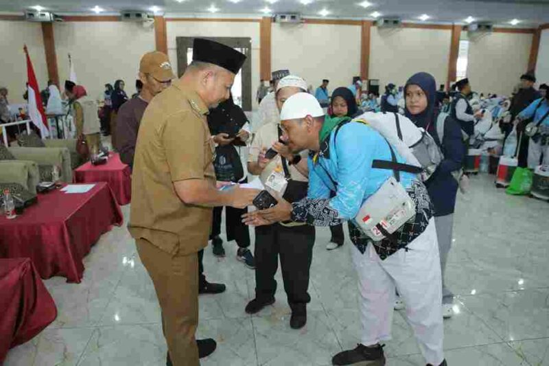 Sebanyak 234 jamaah haji Kloter 7 asal Kabupaten Asahan tiba di Tanah Air dan disambut Wakil Bupati Asahan.