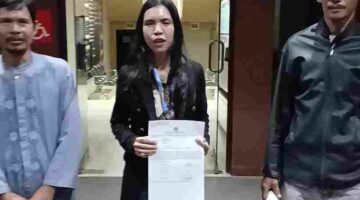 Kuasan Hukum Kuasa hukum Umar Hasi melaporkan dugaan perusakan pondok dan plang di lahan sengketa ke Polda Bengkulu.