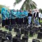 Ketua TP PKK Asahan meninjau program Pokja I di Desa Tanjung Asri.