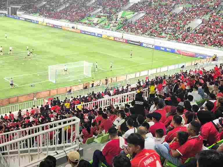 Laga Indonesia vs Australia dengan skor 0:1.