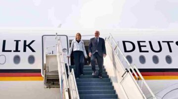 Presiden Republik Federal Jerman Frank-Walter Steinmeier dan Ibu Elke Büdenbender tiba di Pangkalan TNI AU Halim Perdanakusuma, Jakarta dalam rangka kunjungan kenegaraan ke Indonesia pada Senin, 15 Juni 2026. Foto: BPMI Setpres