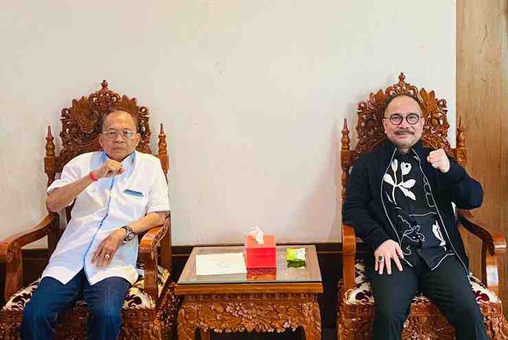 Ketua Dewan Pembina Puspolkam Indonesia, Firman Jaya Daeli (Kanan).