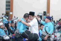Wali Kota Medan Rico Waas dan Wakil Wali Kota Zakiyuddin Harahap menyambut kepulangan 207 jemaah haji Kloter 14 asal Kota Medan di Asrama Haji.