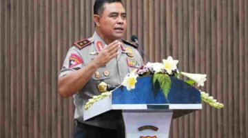 Kapolda Sumut Irjen. Pol. Whisnu Hermawan Februanto, S.I.K., M.H., saat memberikan arahan dalam Rakernis Bidang Humas Polda Sumut T.A. 2026 yang mengusung tema “Optimalisasi Komunikasi Publik dan Manajemen Media dalam Mendukung Program Pemerintah”, Rabu (17/6/2026).