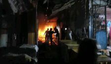 Situasi saat proses terjadinya kebakaran didalam pasar.