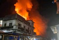 kebakaran yang melanda kawasan Pasar Dwikora Parluasan, Kelurahan Sukadame, Kecamatan Siantar Utara, Kota Pematangsiantar, Kamis (18/6/2026) dini hari.