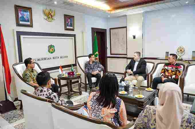 Dubes Finlandia bertemu Wali Kota Medan.