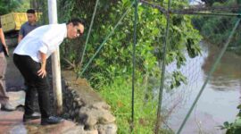 Wali Kota Medan Rico Waas saat melakukan peninjauan lokasi.