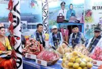 Bupati Simalungun Anton Achmad Saragih mengapresiasi KTNA yang mempromosikan produk unggulan pertanian dan UMKM pada PENAS XVII 2026 di Gorontalo.