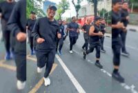 Wali Kota Medan Rico Waas berbaur dengan warga saat CFD di Lapangan Merdeka.