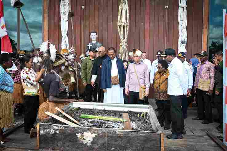 Wakil Presiden RI Gibran Rakabuming Raka melakukan kunjungan kerja ke Kabupaten Asmat, Papua Selatan, Minggu (21/06/2026).