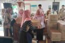 Pemerintah Kabupaten Malang menyalurkan bantuan dari Badan Amil Zakat Nasional (Baznas) Kabupaten Malang kepada masyarakat di Pendopo Kecamatan Bantur pada Senin (22/06/2026).