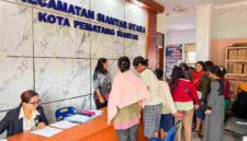 Pemko Pematangsiantar melalui Dinsos P3A memberikan layanan dukungan psikososial kepada korban kebakaran Pasar Dwikora.