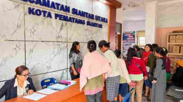 Pemko Pematangsiantar melalui Dinsos P3A memberikan layanan dukungan psikososial kepada korban kebakaran Pasar Dwikora.