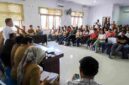 Pemerintah Kota (Pemko) Pematangsiantar menggelar pertemuan dengan ratusan pedagang yang terdampak kebakaran Pasar Dwikora di Kantor Camat Siantar Utara, Jalan Patuan Anggi, Kelurahan Sukadame, pada Senin (22/06/2026).