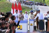 Presiden Prabowo Subianto meresmikan ruas jalan sepanjang 1.151 kilometer yang tersebar di seluruh Indonesia dan menjadi bagian dari pelaksanaan Instruksi Presiden Jalan Daerah (IJD), dalam kunjungan kerja ke Kabupaten Sampang, Provinsi Jawa Timur, pada Selasa, 23 Juni 2026.